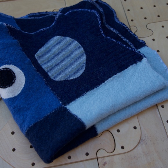 Cate & Levi 100% Wool Eco-Friendly Knitted Blue Baby Play mat Handmade In Canada - Picture 10 of 15